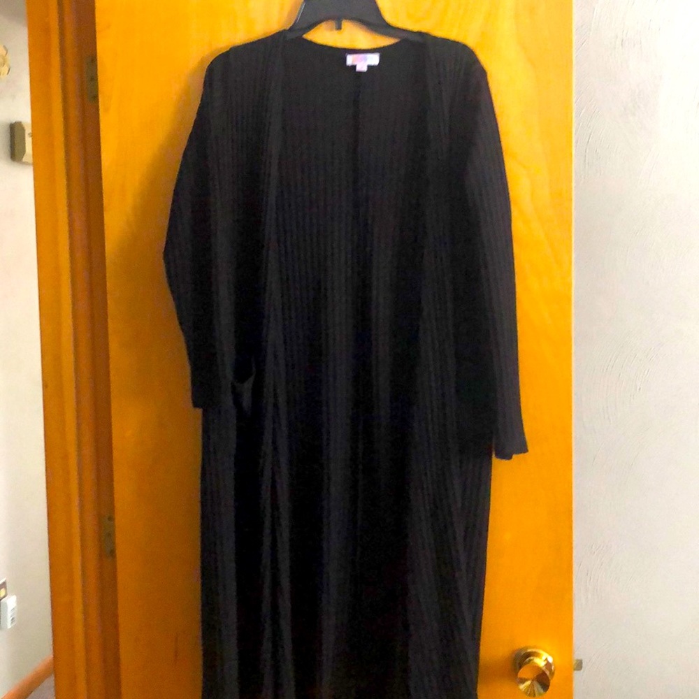 Lularoe black ribbed Sarah